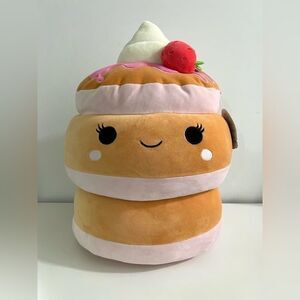 Squishmallows Sawtelle The Strawberry Frosted Pancakes NWT